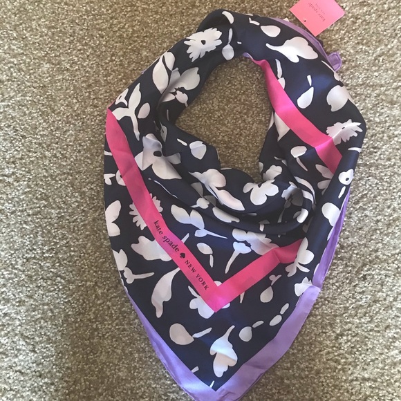 NWT Kate Spade ♠️ NEW YORK 100% Silk Scarf 🧣 - Picture 2 of 12